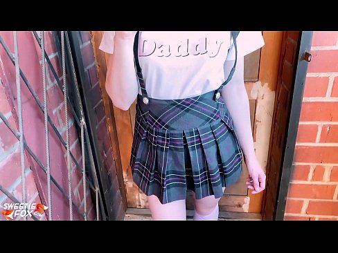 ❤️ स्कूलकी केटीले आफ्नो डिक गहिरो चुस्छे र कक्षाको सट्टा चुदाउँछे। ❌ हामी मा ❤